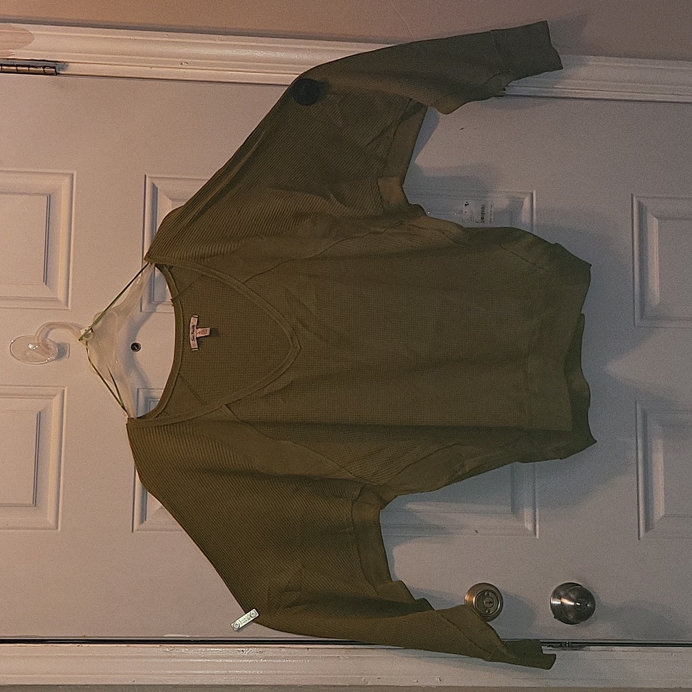 Free People long sleeve sweaters NWT SIZE L Green